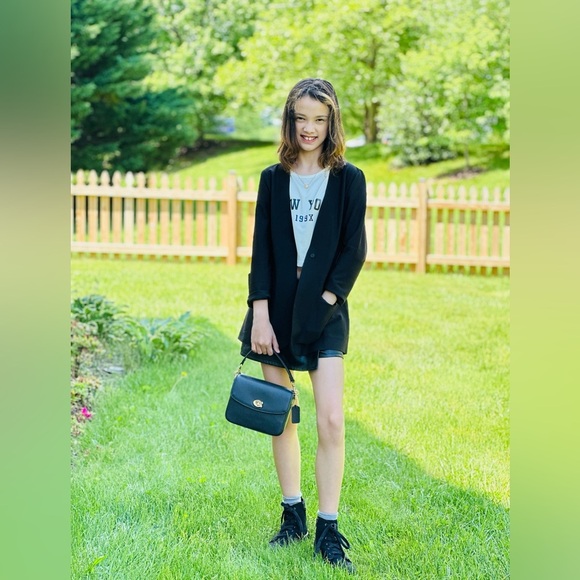 ATHLETA AVENUE BLACK BLAZER size 4